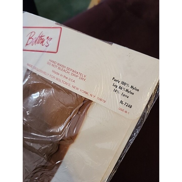 Vtg NOS Bolton's Silky Sheer Pantyhose Petite 4'11"-5'4" BEIGE, 90-120 lbs Hose - Picture 7 of 7
